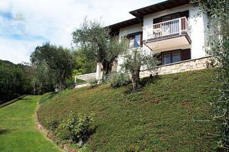 Thumbnail von Große und komfortable Villa in ländlicher Idylle unweit vom Gardasee