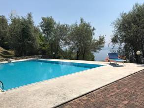 Thumbnail von Große und komfortable Villa in ländlicher Idylle unweit vom Gardasee