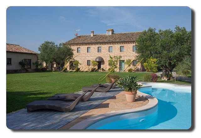 Immogold exklusives Villen-Landhaus aus dem 15. Jhd. ehemals im Besitz des Templerordens