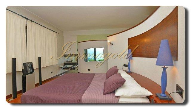 Thumbnail von Immogold, separat stehende Villa hoch über dem Lago di Garda