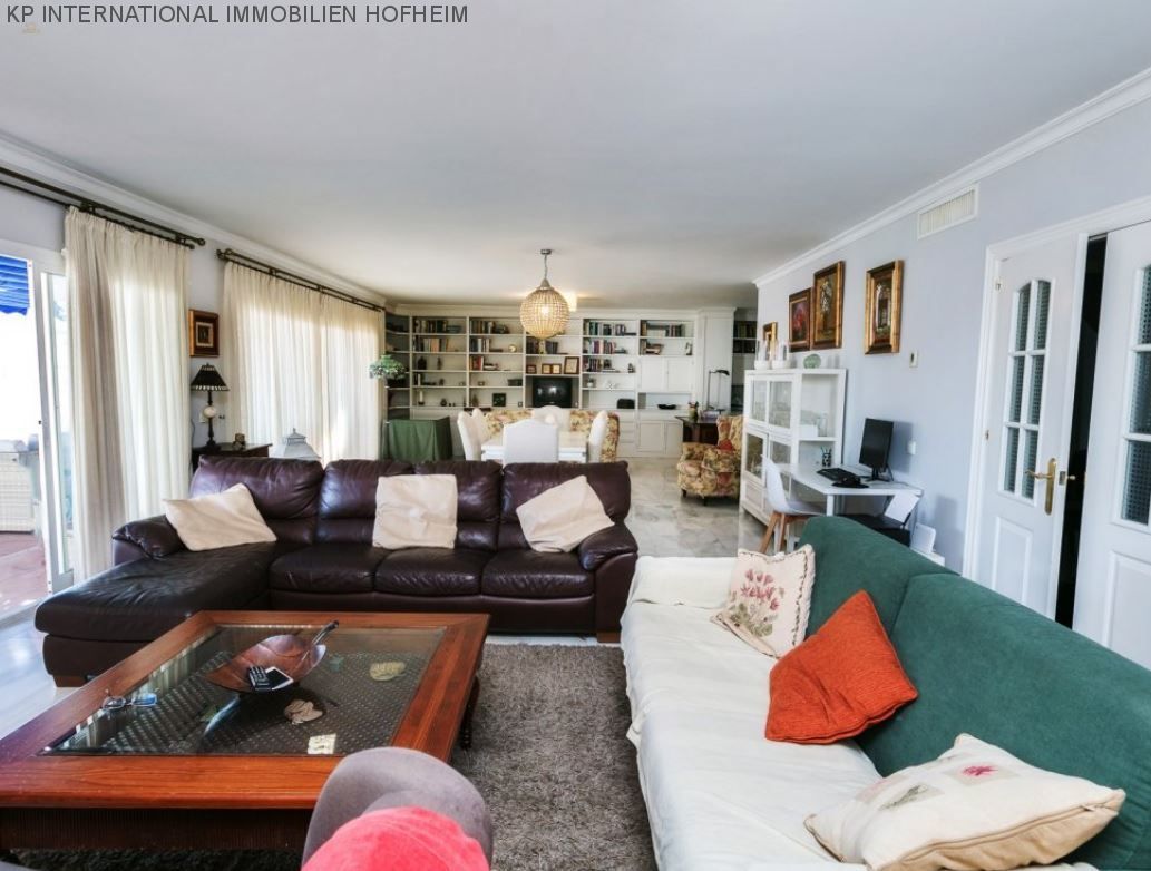 Thumbnail von ***Attraktive Dachgeschoss-Wohnung***