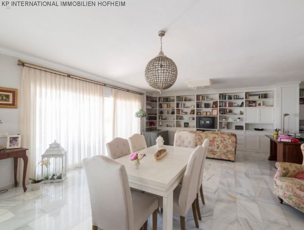 Thumbnail von ***Attraktive Dachgeschoss-Wohnung***