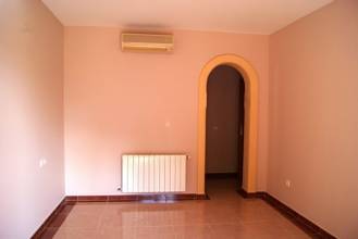 Thumbnail von ***Großzügige Villa mit Pool und Garage***