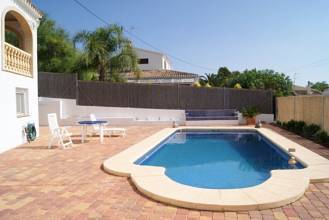 Thumbnail von *** Villa mit Gästeappartement, Pool und Garage***