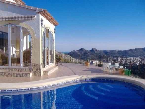 ***Wunderschöne Villa mit einer atemberaubenden Aussicht***