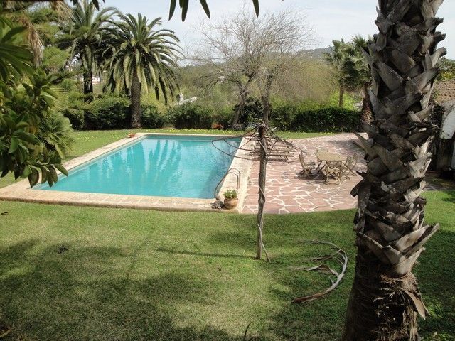 Thumbnail von ***Wunderschöne Villa mit Pool und Tennisplatz***