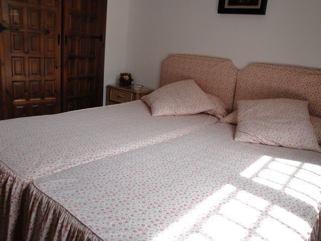 Thumbnail von ***Wunderschöne Villa mit Pool und Tennisplatz***