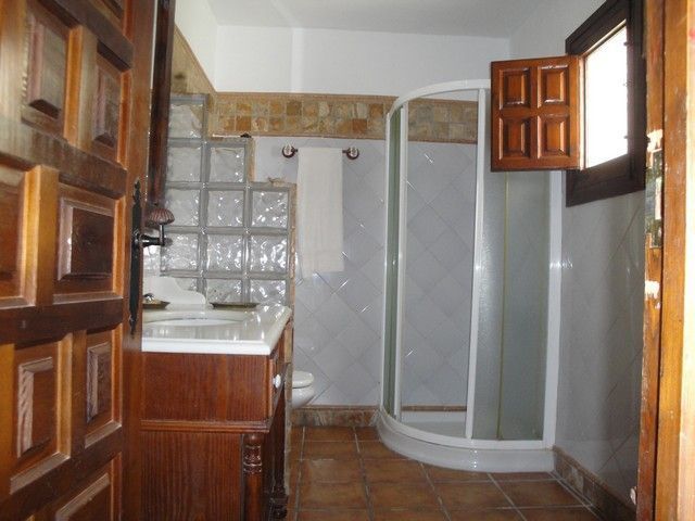 Thumbnail von ***Wunderschöne Villa mit Pool und Tennisplatz***