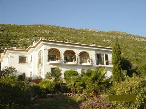 ***Finca-Anwesen mit phantastischem Panoramablick***