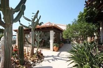 Thumbnail von ***Sehr gepflegtes Anwesen mit Pool und herrlichem Steingarten in außergewöhnlich guter Aussichtslage nahe Denia***