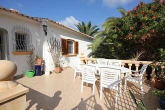 Thumbnail von ***Villa mit Gästewohnung und Garage auf uneinsehbarem Grundstück***