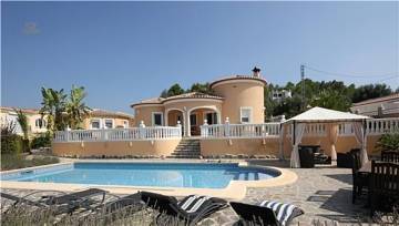 Thumbnail von ***Sehr gut ausgestattete Villa mit Pool, Whirlpool, Sauna und Garage***