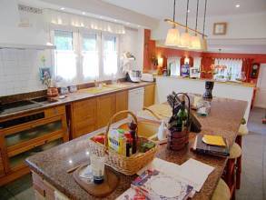 Thumbnail von ***Wunderschöne und komfortable Villa mit Pool***