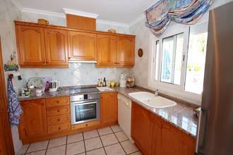 Thumbnail von ***Villa mit beheizbarem Pool und herrlichem Meerblick, 2 unabhängige Wohnungen, Zentralheizung , Kamin, Alarmanlage, Carport, Terrasse etc.***