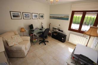 Thumbnail von ***Villa mit zwei Stufen zum Meer, perfekt gepflegt mit privatem Pool***