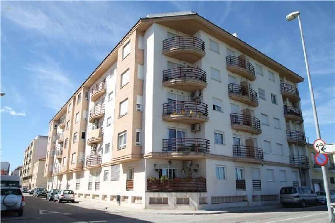 ***Moderne Erdgeschoss-Wohnung im strandnahen Miramar bei Piles***