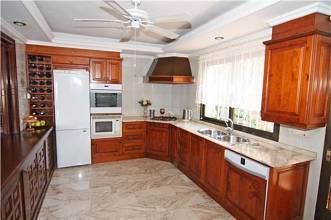 Thumbnail von ***Stadtnahe Villa mit Pool, Sauna, Jacuzzi und vielen Extras***