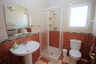 Thumbnail von ***Villa in ruhiger und sonniger Lage auf großem Eckgrundstück mit beheizbarem Pool***