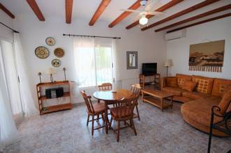 Thumbnail von ***Villa in ruhiger und sonniger Lage auf großem Eckgrundstück mit beheizbarem Pool***