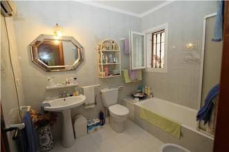 Thumbnail von ***Reihenhaus mit Einliegerwohnung und Gemeinschaftspool***