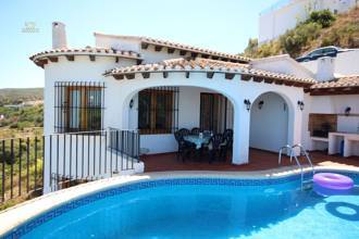 Thumbnail von ***Villa am Fuße des Berges mit Pool, sonniger Terrasse und Gästewohnung***