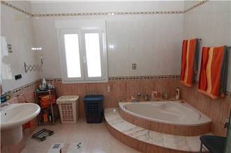 Thumbnail von ***Luxuriöse Villa mit Privatpool und Garage in bevorzugter Wohnlage***