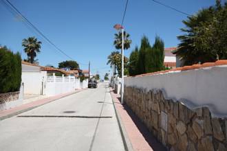 Thumbnail von ***Modern renovierte 2 SZ Villa mit Pool, BBQ, Garage, diversen Terrassen, unweit vom Meer***