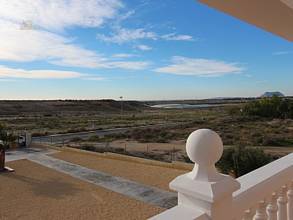 Thumbnail von ***Große renovierte Villa auf einem 1200 qm Grundstück***