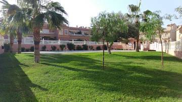 Thumbnail von ***Moderne Reihenhäuser mit 1, 2 oder 3 Schlafzimmern und Gemeinschaftspool***