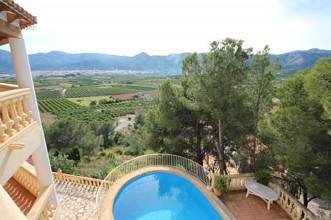 Thumbnail von ***Gepflegte und großzügige Villa mit Garage, Pool und traumhaftem Ausblick***