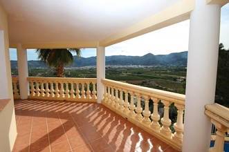 Thumbnail von ***Gepflegte und großzügige Villa mit Garage, Pool und traumhaftem Ausblick***