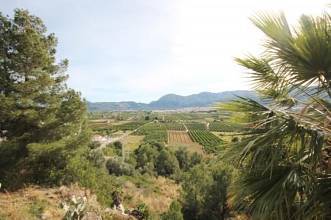 Thumbnail von ***Gepflegte und großzügige Villa mit Garage, Pool und traumhaftem Ausblick***