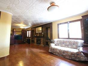 Thumbnail von ***Große Villa mit drei Wohneinheiten***