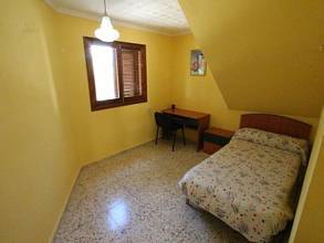 Thumbnail von ***Große Villa mit drei Wohneinheiten***