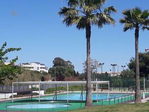 ***TOP VERKAUF! Modernes Apartment mit Terrasse und Parkplatz in Denia mit Innen- und Außenpool, Whirpool und Sauna***