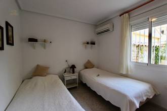 Thumbnail von ***Zentral gelegene Villa mit privatem Pool und Aussicht***