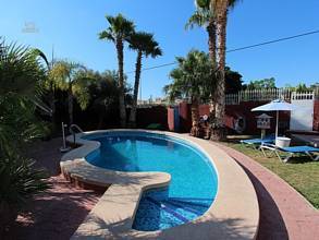 Thumbnail von ***Sehr gepflegte Villa mit einem traumhaften Garten***