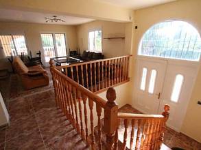 Thumbnail von ***Große renovierte Villa nur 2 km vom Meer entfernt***