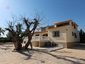 Thumbnail von ***Große renovierte Villa nur 2 km vom Meer entfernt***