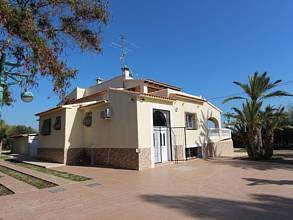 Thumbnail von ***Große renovierte Villa nur 2 km vom Meer entfernt***