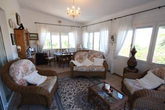 Thumbnail von ***Sehr schöne Villa mit Pool, Gästeappartement und Panoramablick***