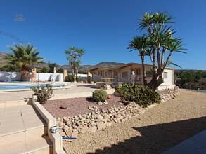 Thumbnail von ***Sehr gepflegte Villa mit separatem Gästehaus bei Aguas de Busot***