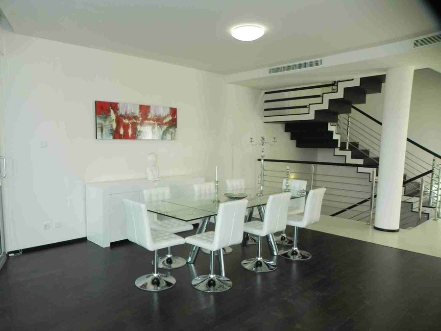 Luxus-Villa in Sierra Blanca R2662976