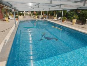 Thumbnail von ***Wunderschöne Landhaus-Villa mit Pool, Garage und Sommerküche***