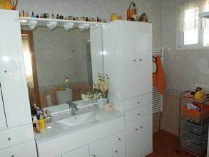 Thumbnail von ***Wunderschöne Landhaus-Villa mit Pool, Garage und Sommerküche***