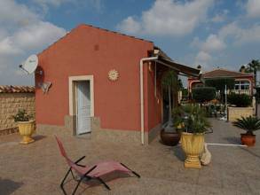 Thumbnail von ***Wunderschöne Landhaus-Villa mit Pool, Garage und Sommerküche***