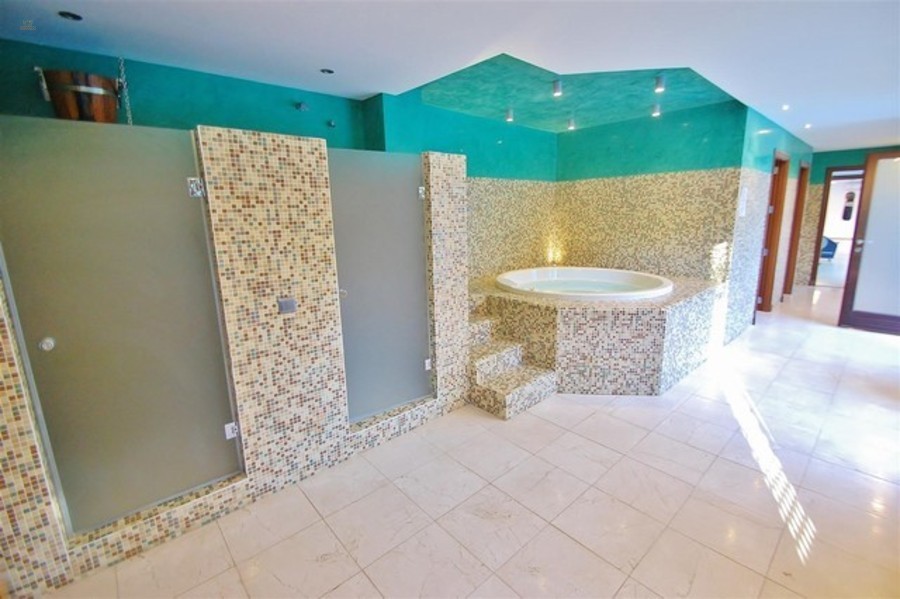 Thumbnail von Luxus-Wohnung in Estepona R2804858