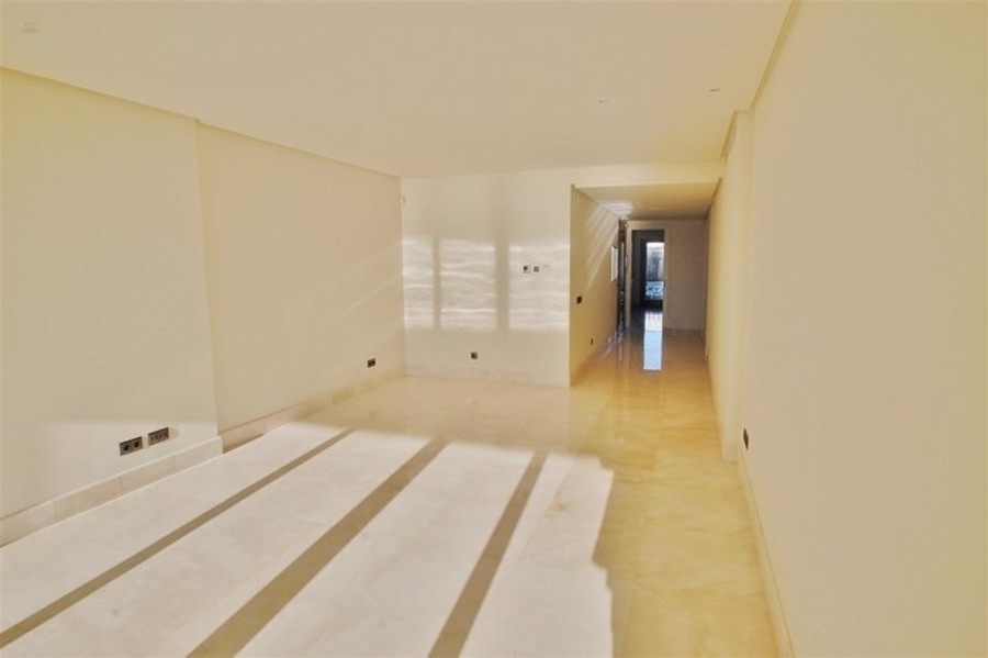 Thumbnail von Luxus-Wohnung in Estepona R2804858