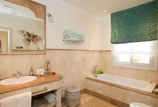 Thumbnail von Luxus-Villa in Monte Halcones R2794208