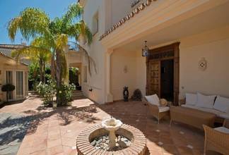 Thumbnail von Luxus-Villa in Monte Halcones R2794208